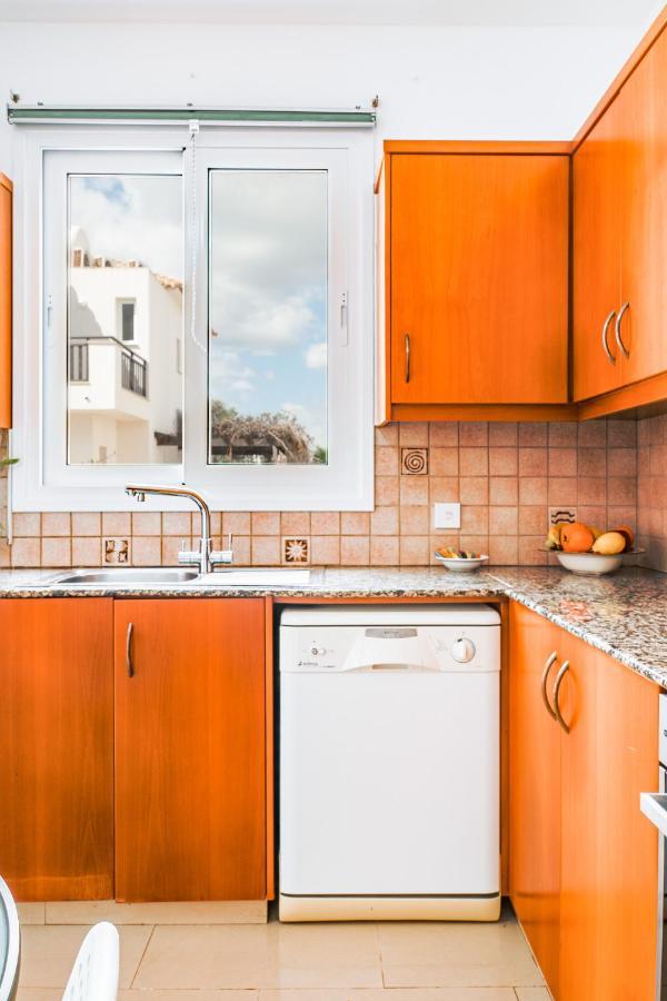 Villa Rosedale By Ezoria Villas Agia Napa Exterior foto